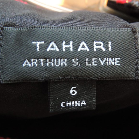 Tahari Red and Black Velvet Floral Burnout Dress Size 6 - Picture 2 of 2